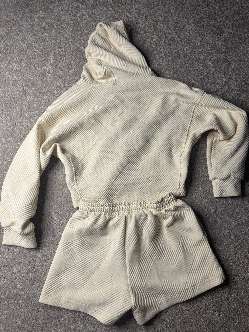 Cozy Cream Textured Hooded Lounge Set - Women's Shorts & Sweatshirt - Picture 3 of 9